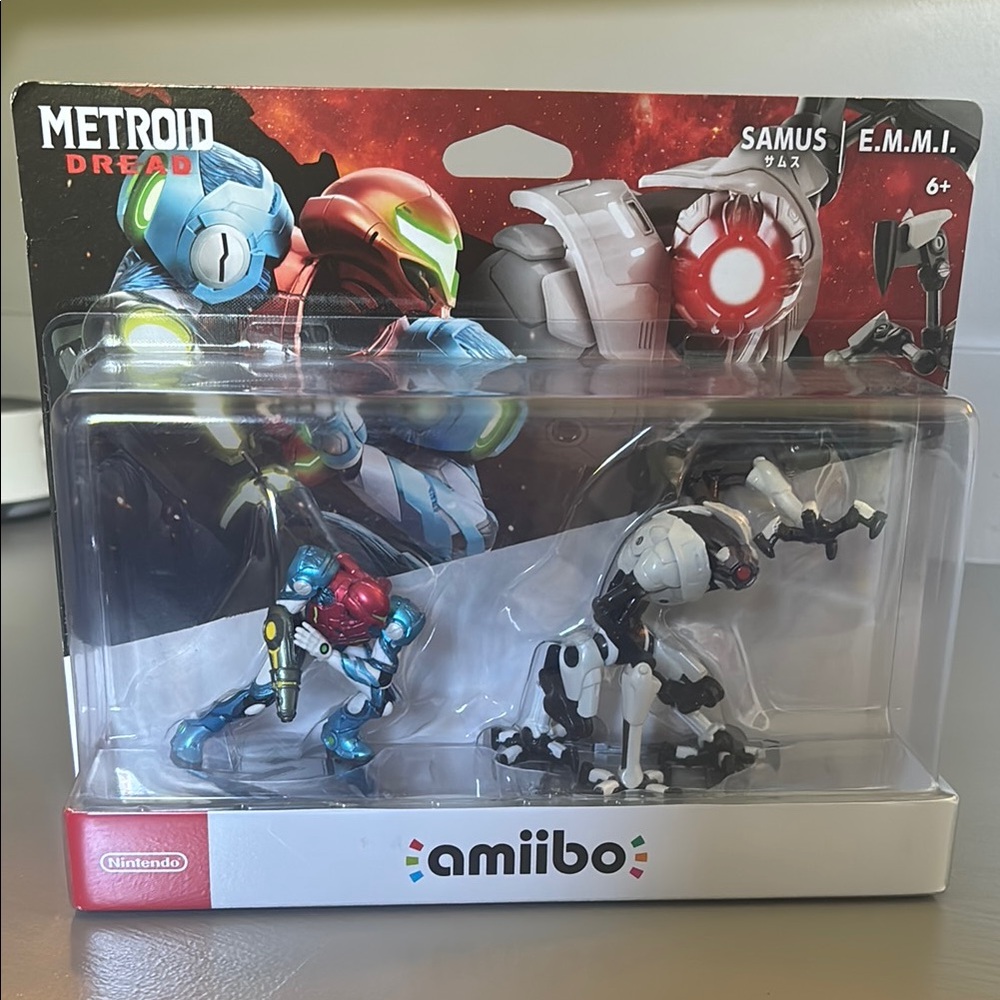 Metroid Dread Samus and E.M.M.I. Amiibo Set